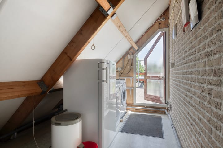 Foto 28 van Helmbloem 36