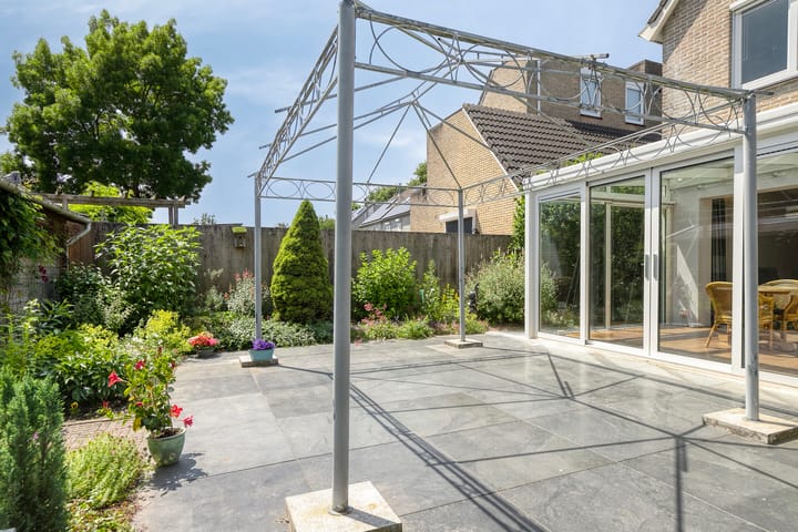 Foto 34 van Helmbloem 36