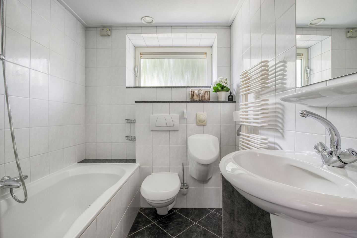 Foto 29 van Wethouder Lemmenstraat 11