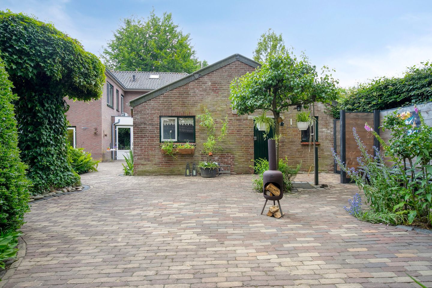 Foto 49 van Wethouder Lemmenstraat 11