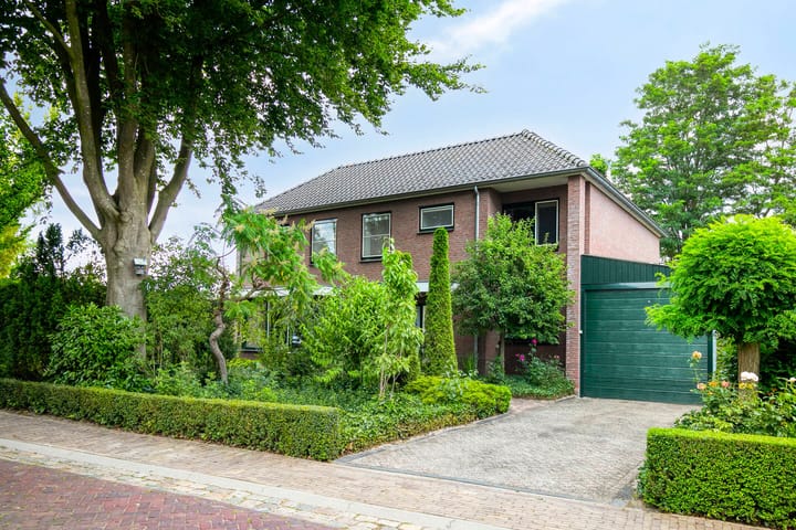 Foto 61 van Wethouder Lemmenstraat 11