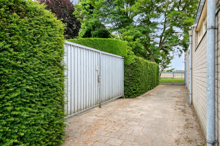 Foto 66 van Wethouder Lemmenstraat 11