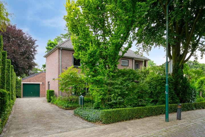 Foto 58 van Wethouder Lemmenstraat 11