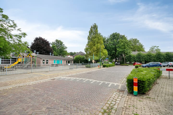 Foto 69 van Wethouder Lemmenstraat 11