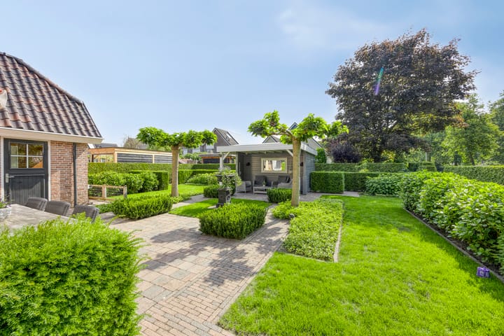 Photo 32 of Zenegroen 24