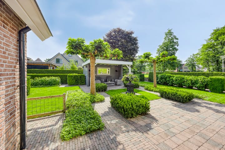 Photo 33 of Zenegroen 24