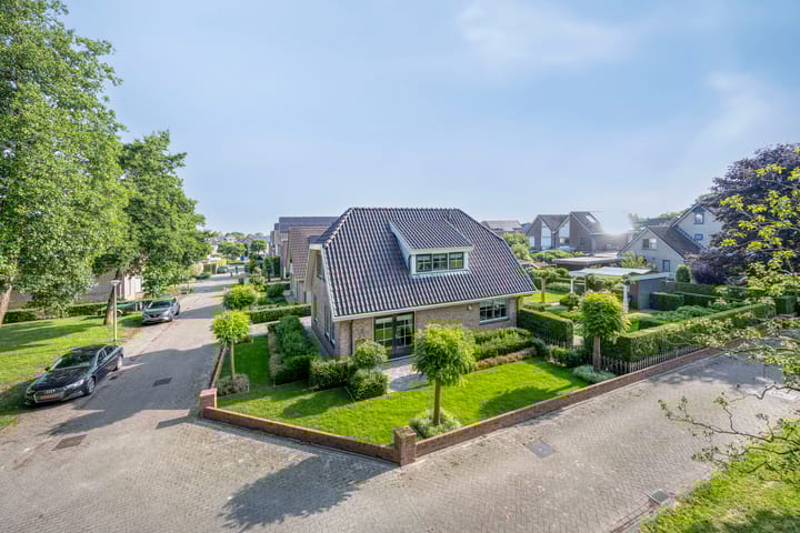 Photo 41 of Zenegroen 24