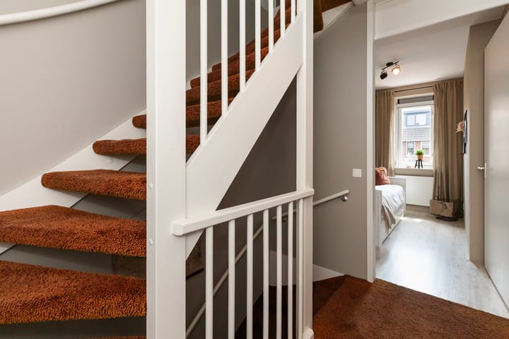 Foto 13 van Weversstraat 35