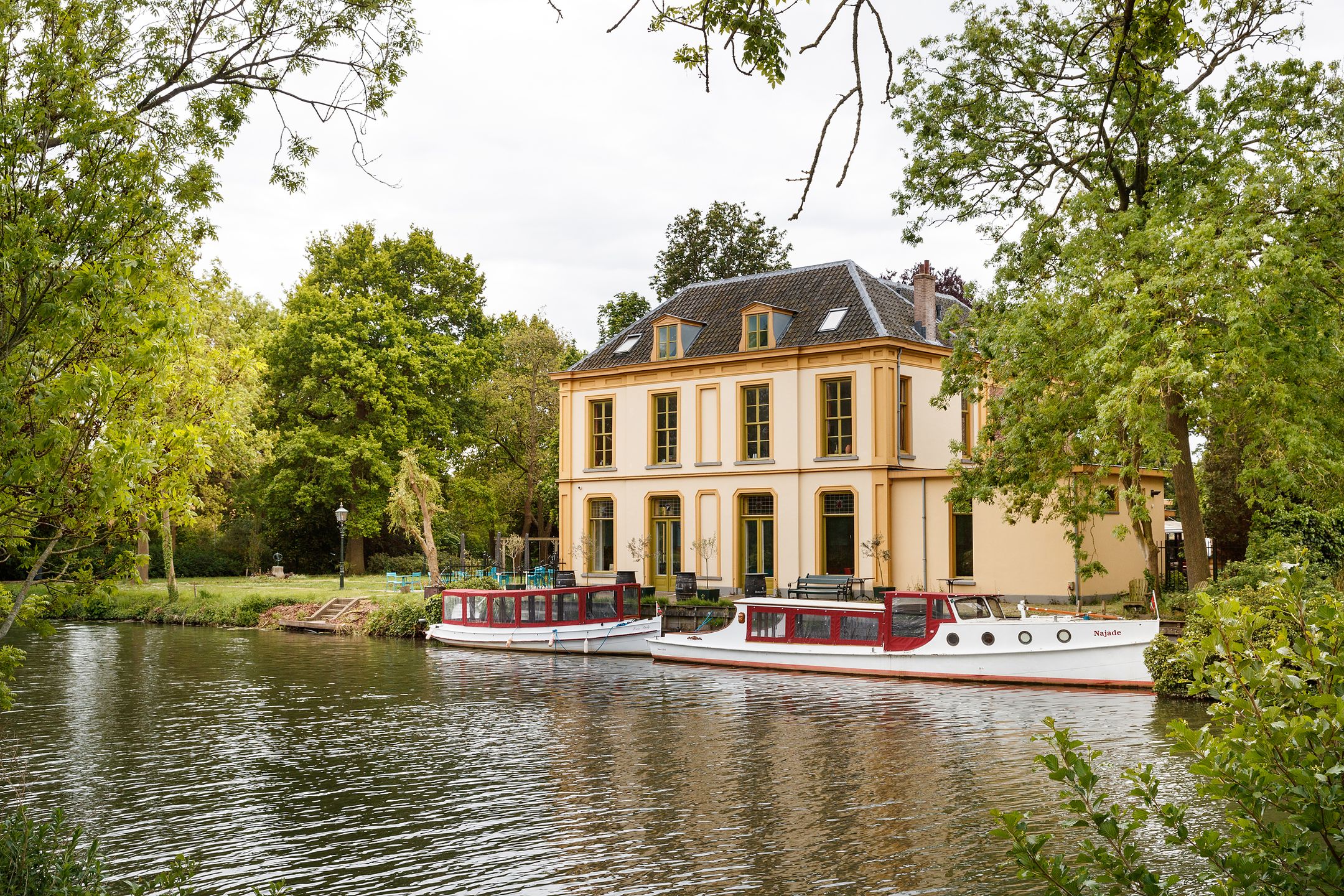 Foto 30 van Burgemeester van Tuyllkade 98-BS