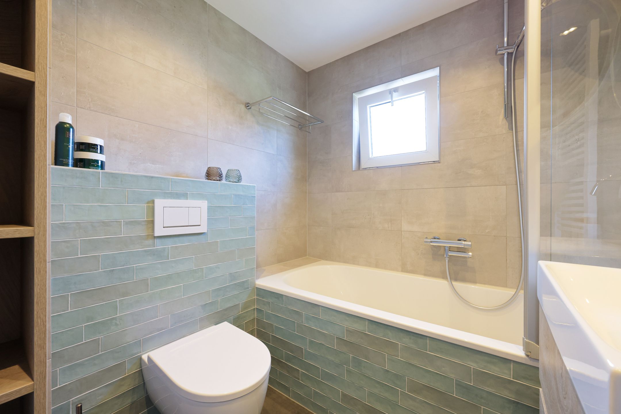 Photo 3 of Velserduinweg 6