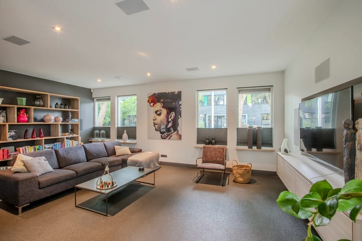 Photo 7 of Jutta van Nassaulaan 8