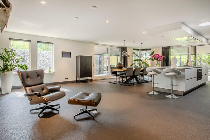 Photo 8 of Jutta van Nassaulaan 8