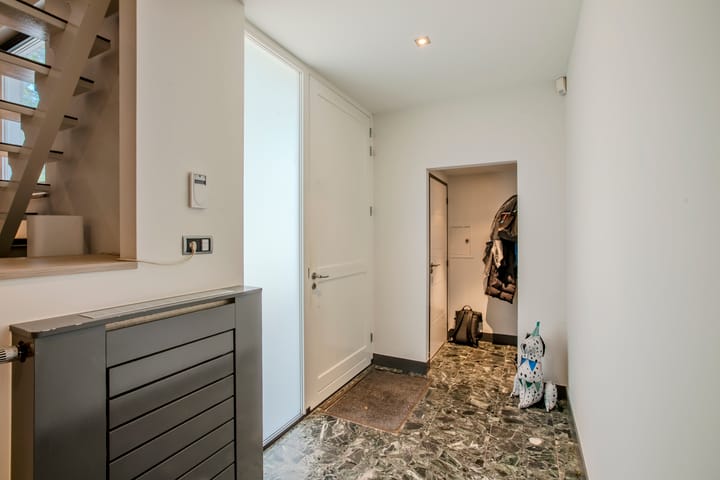 Photo 12 of Jutta van Nassaulaan 8