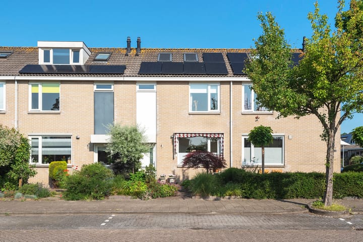 Foto 29 van Henriëtte Roland Holststraat 4