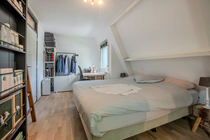 Photo 32 of Jutta van Nassaulaan 8