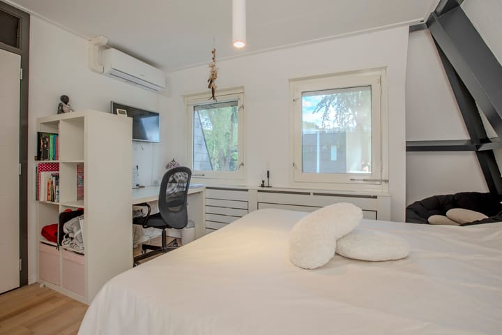 Photo 35 of Jutta van Nassaulaan 8