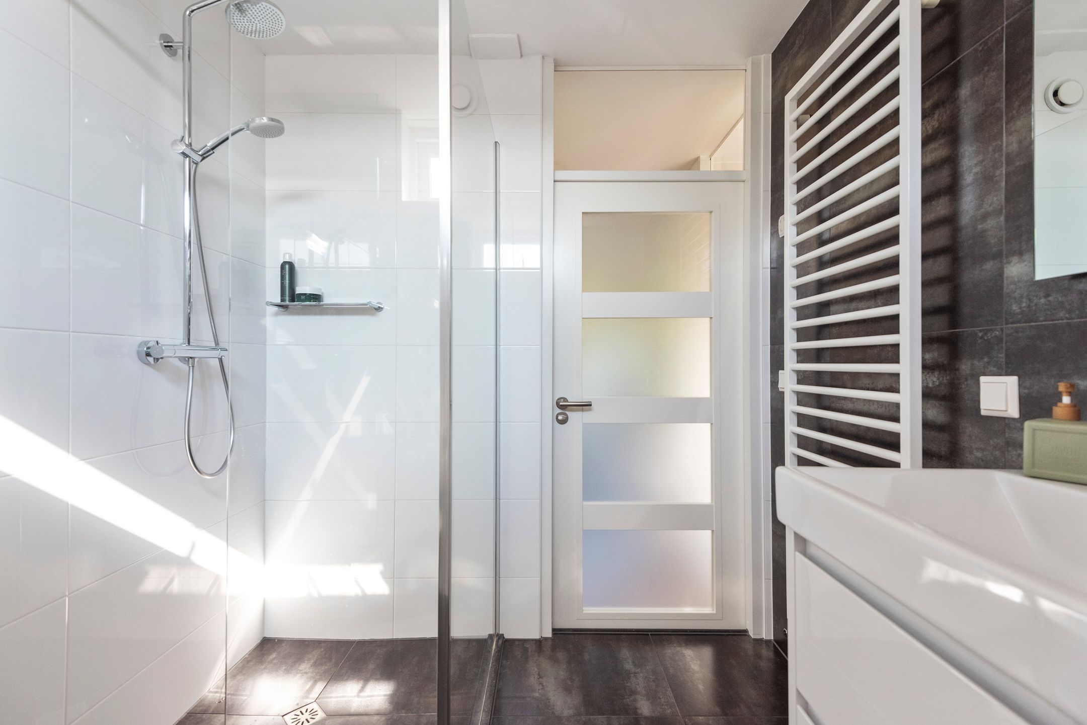 Foto 21 van Henriëtte Roland Holststraat 4