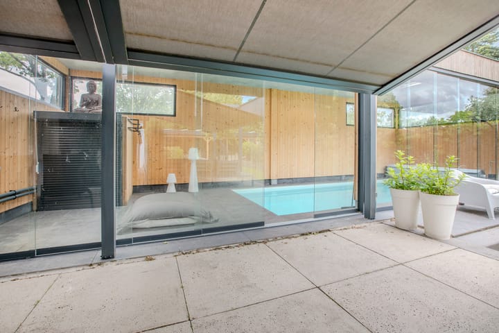 Photo 47 of Jutta van Nassaulaan 8