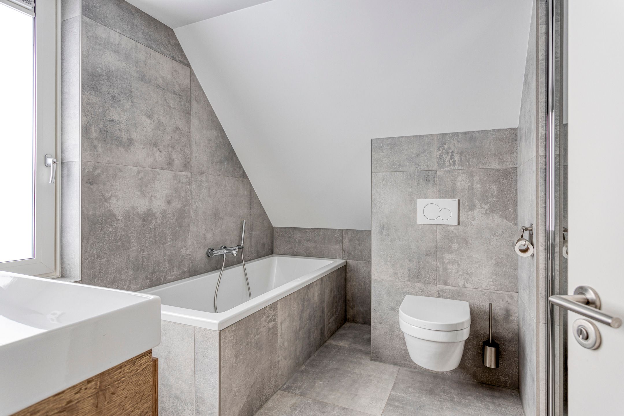 Photo 6 of van Beverwijkstraat 8