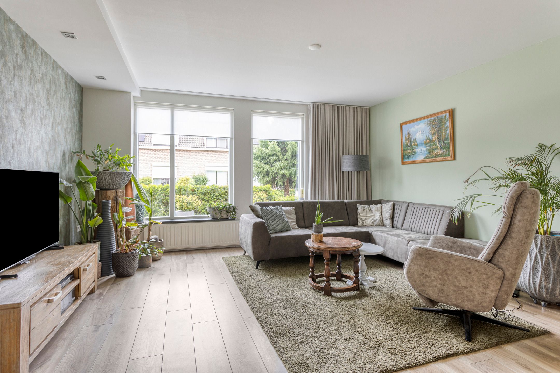 Photo 9 of van Beverwijkstraat 8