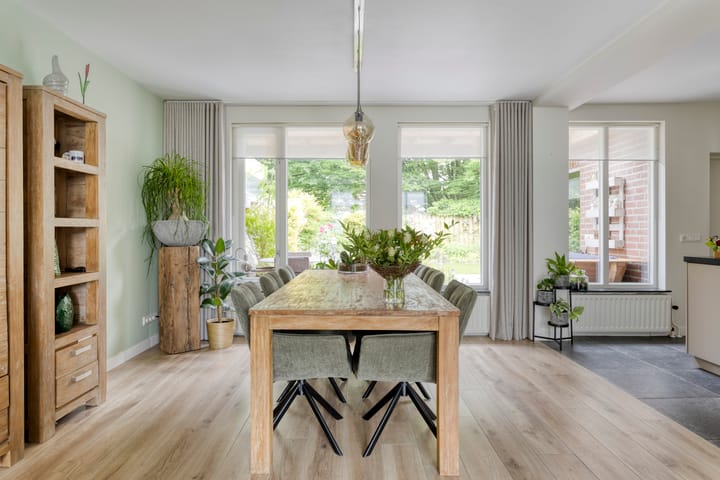 Foto 12 van van Beverwijkstraat 8