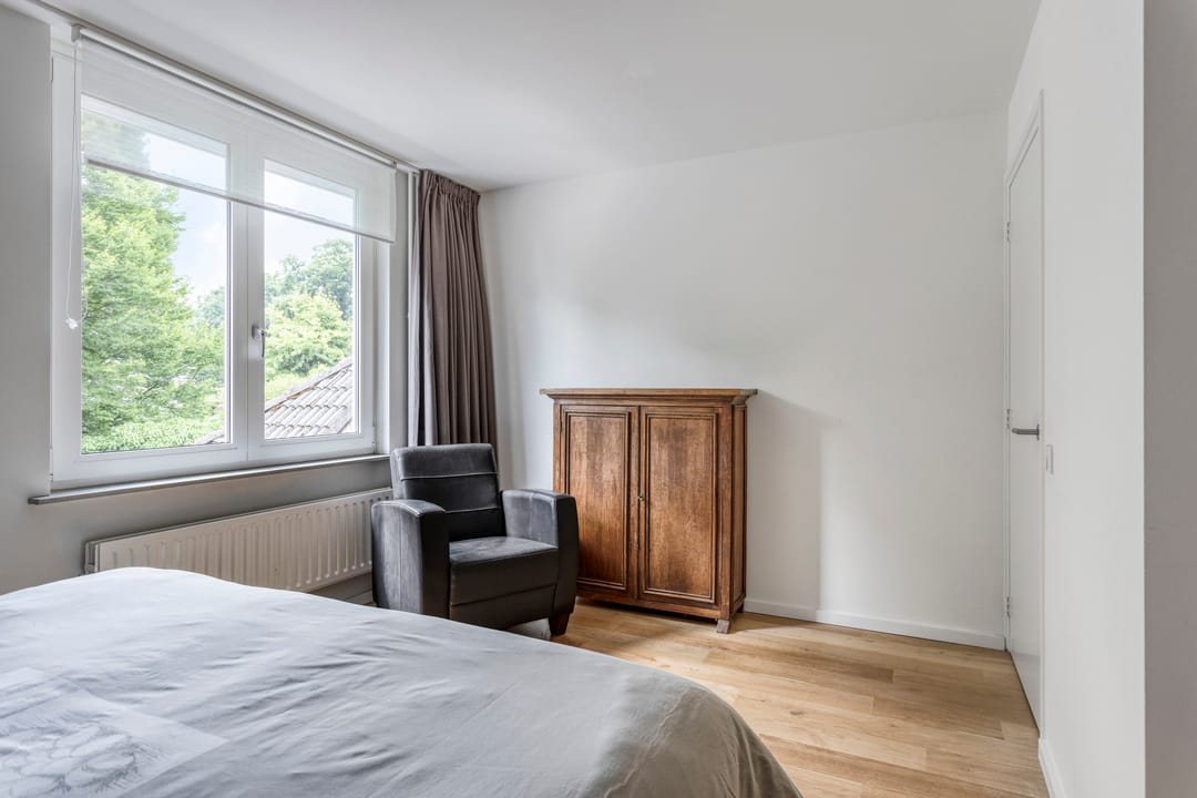 Photo 28 of van Beverwijkstraat 8