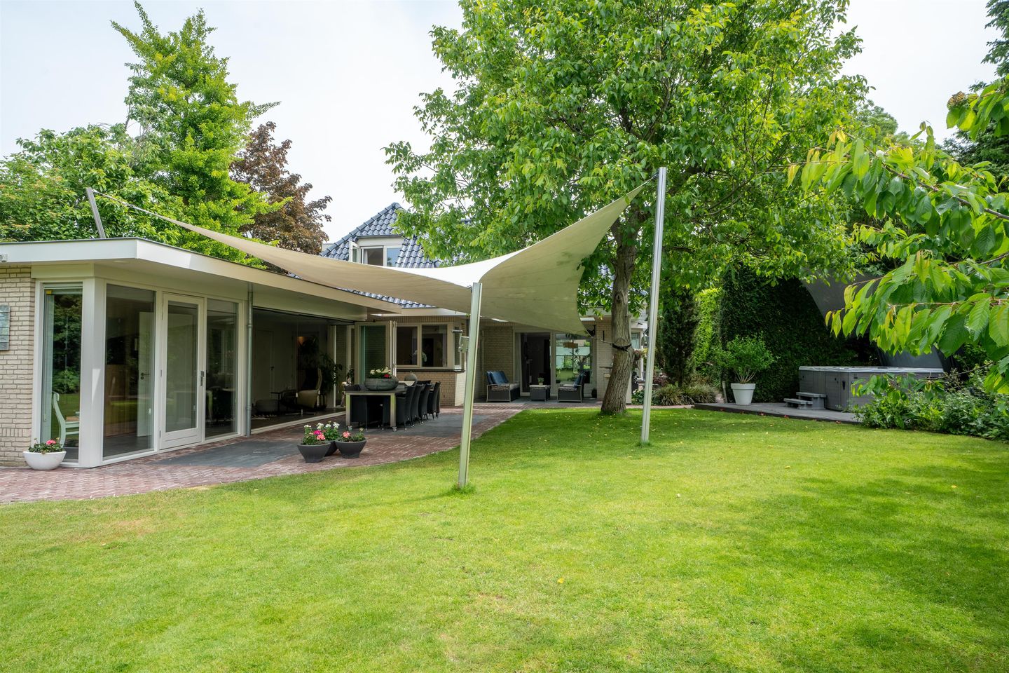 Foto 80 van Tuinstraat 16