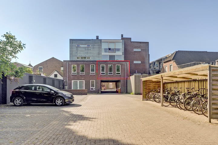 Foto 16 van Baroniestraat 46-08