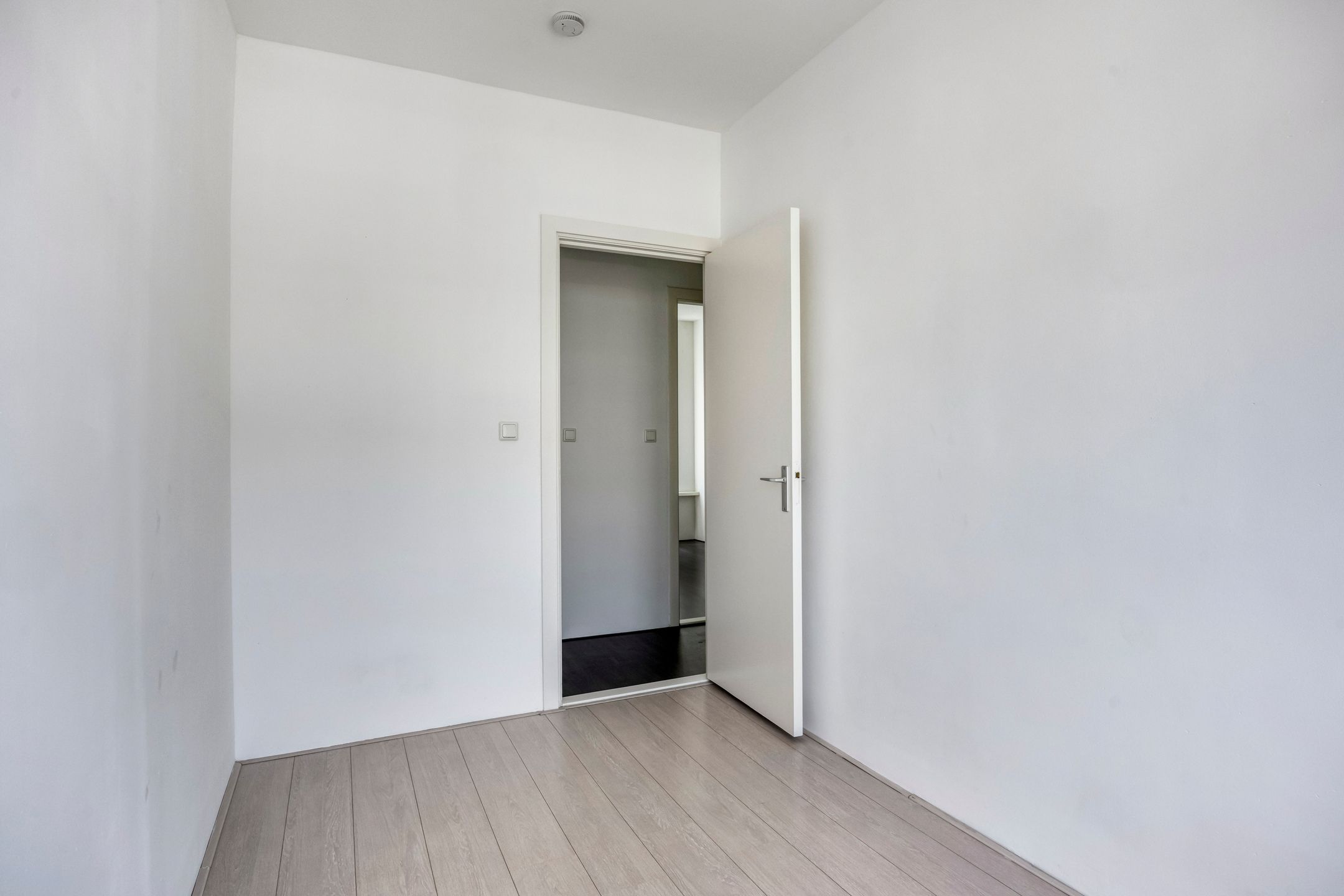 Foto 15 van Terschellingsestraat 10-B