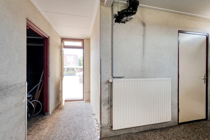 Foto 15 van Schoolstraat 1