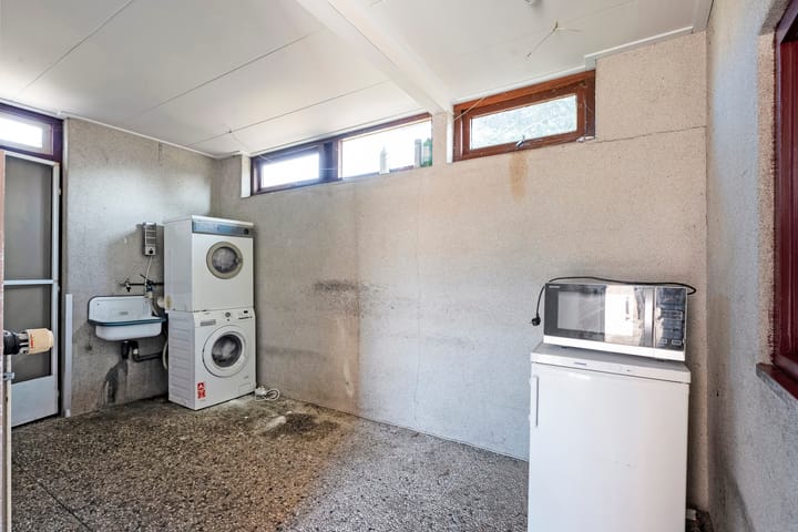 Foto 16 van Schoolstraat 1