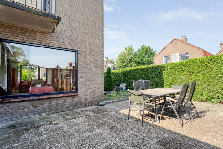 Foto 28 van Schoolstraat 1