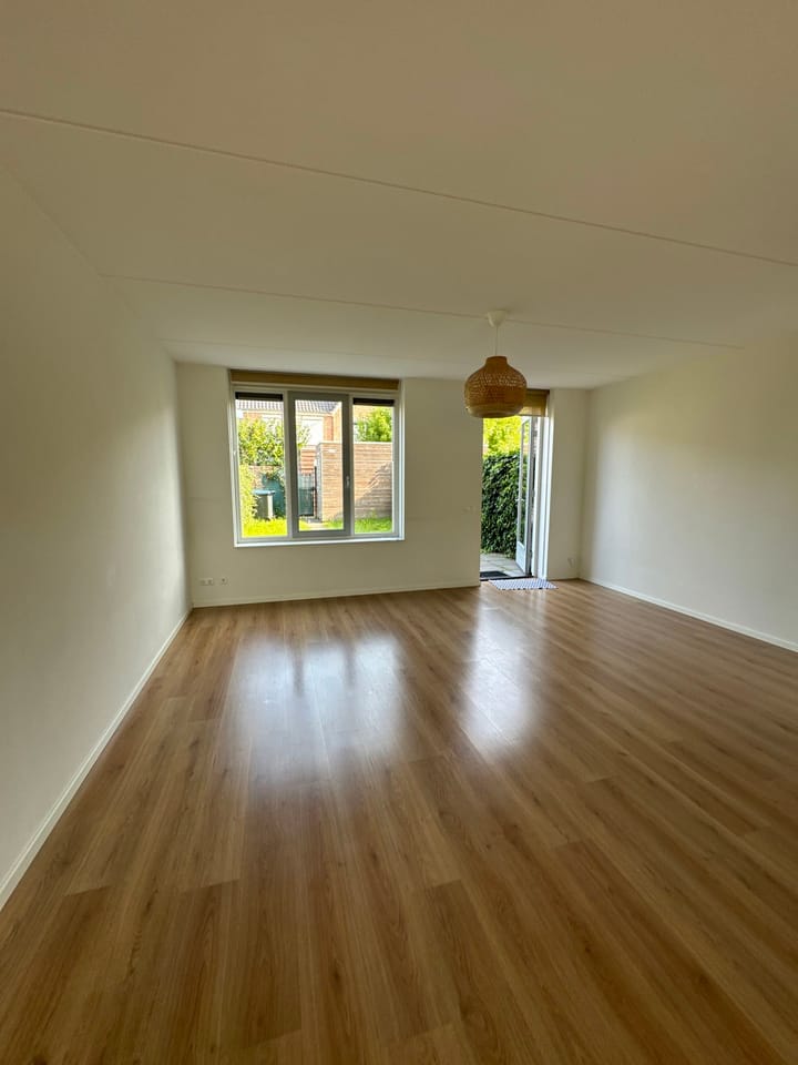 Foto 2 van Morgenrood 5