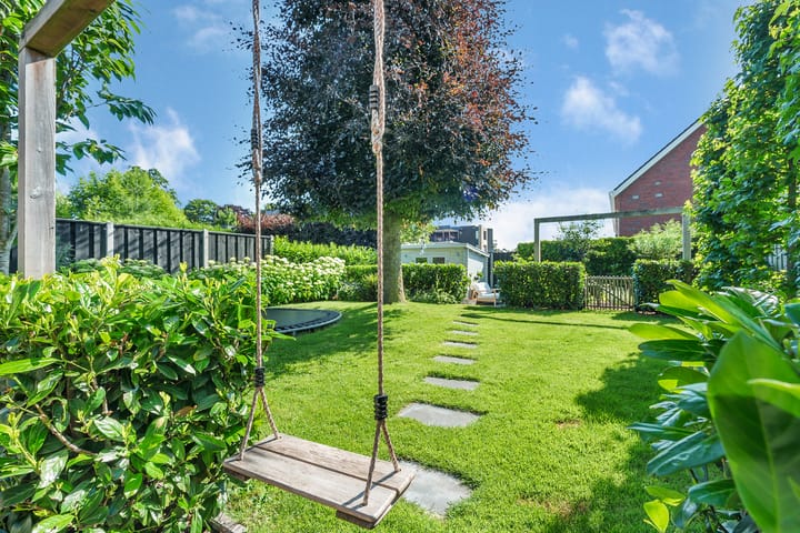 Photo 32 of Bottelroos 25