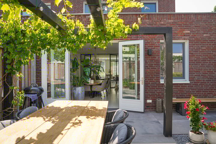 Foto 49 van Bernagiestraat 4