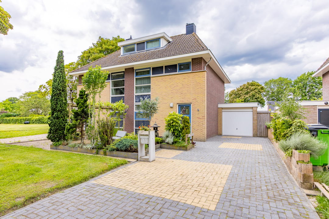 Photo 1 of Middenlaan 119