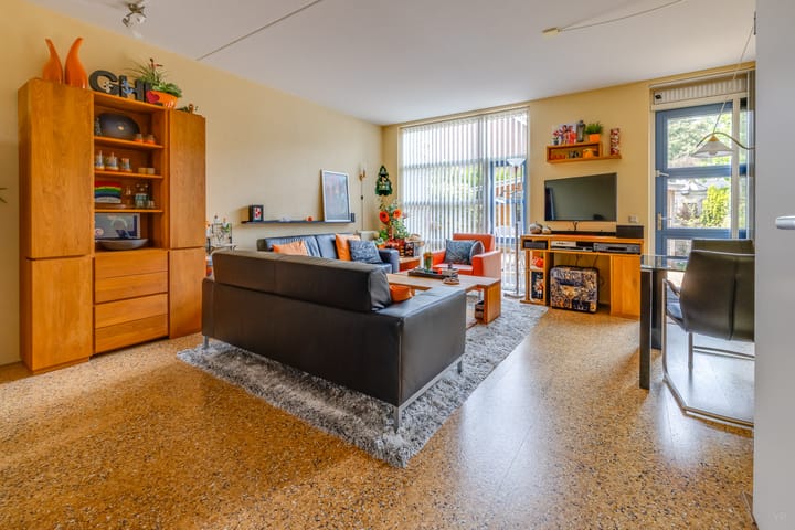 Photo 11 of Middenlaan 119