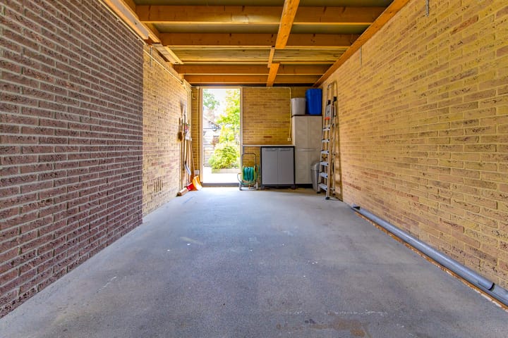 Photo 28 of Middenlaan 119