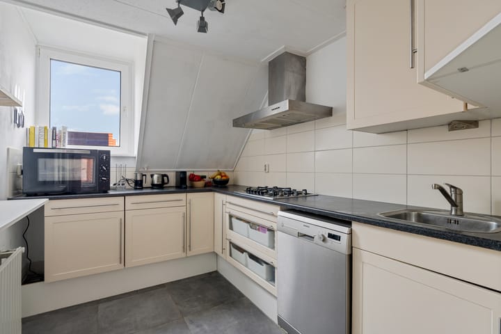 Photo 14 of Koninginnelaan 51-B