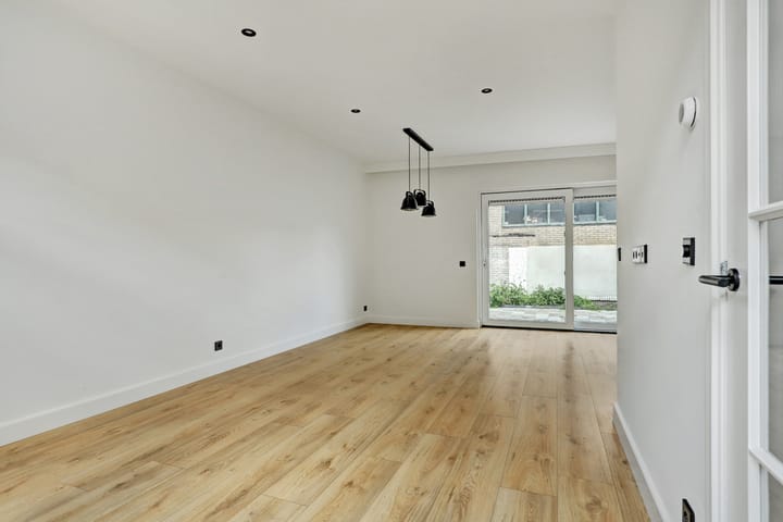 Foto 9 van Machinistenstraat 12