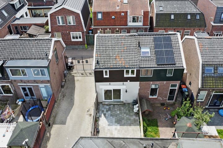 Foto 40 van Machinistenstraat 12