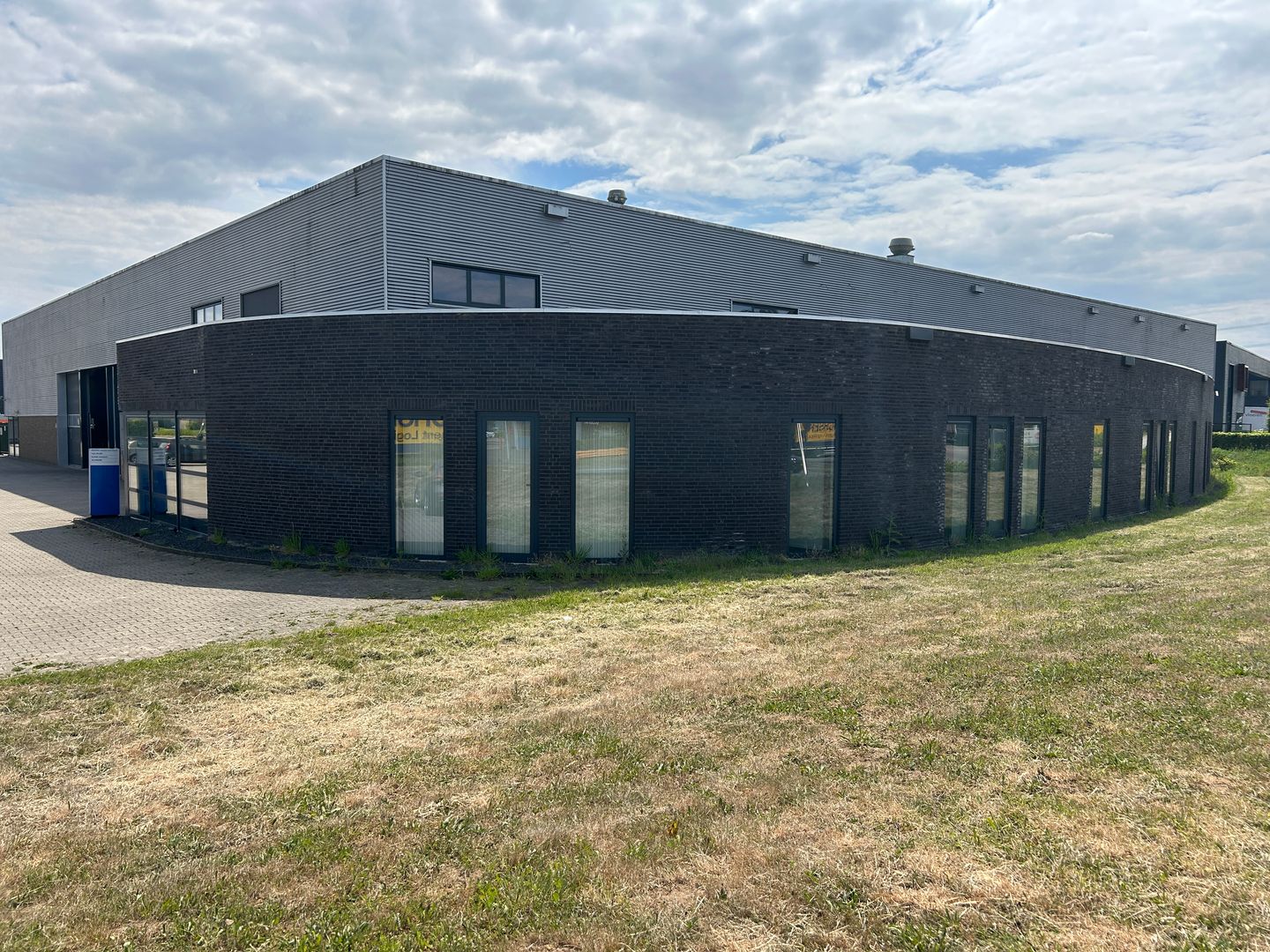 View photo 1 of Logistiekweg 4
