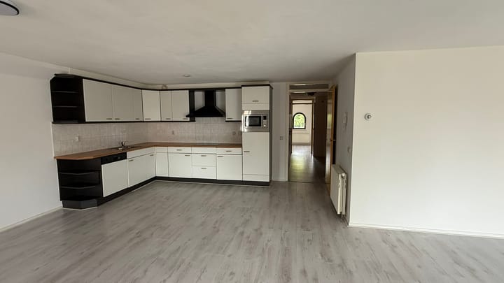 Photo 5 of Harlingerweg 3-E