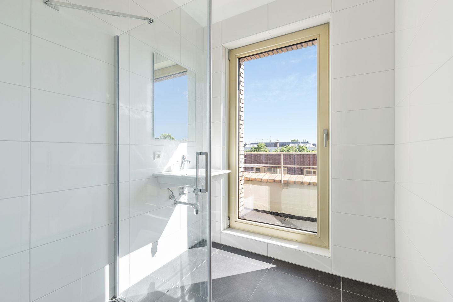 Photo 14 of Krommeniestraat 115