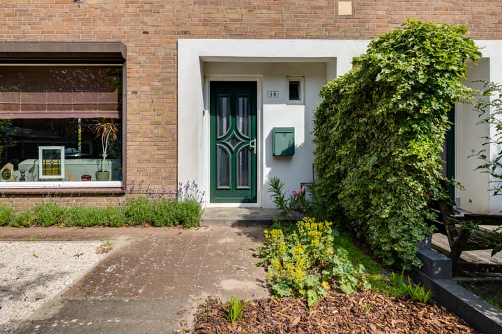 Foto 7 van Troelstrarondweg 16