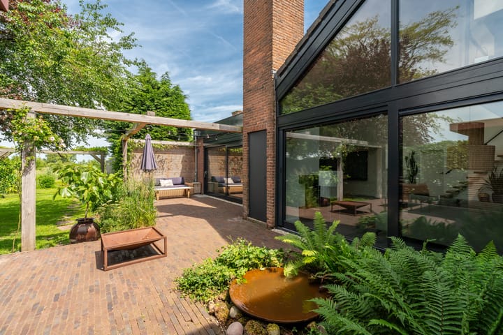 Photo 51 of Lisstraat 31