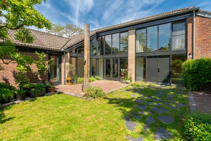 Photo 64 of Lisstraat 31