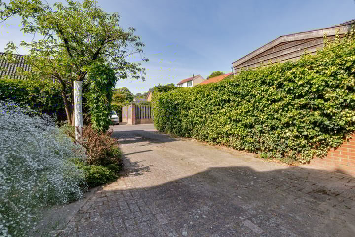 Foto 54 van Troelstrarondweg 16