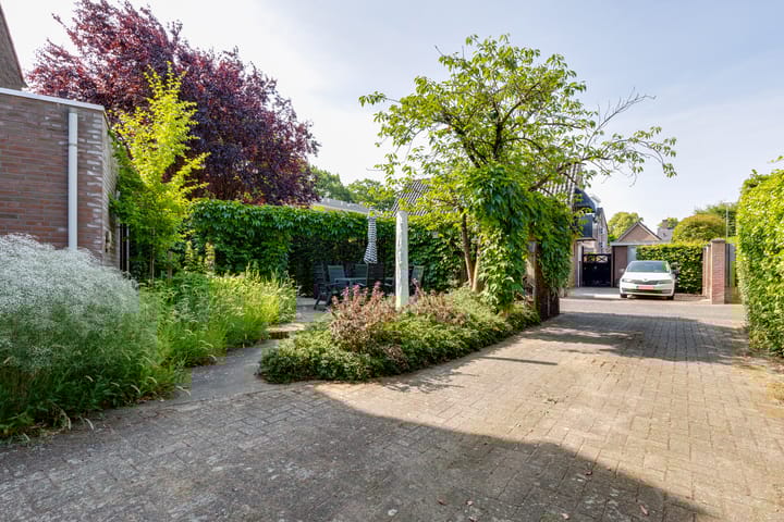 Foto 55 van Troelstrarondweg 16