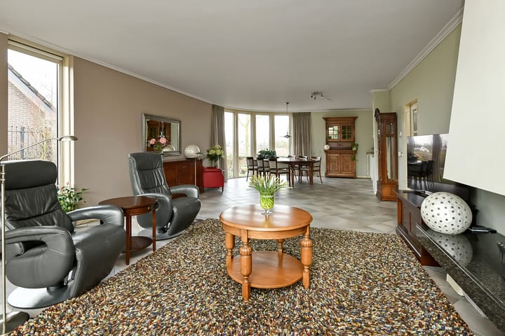 Foto 8 van Marga Klompélaan 34